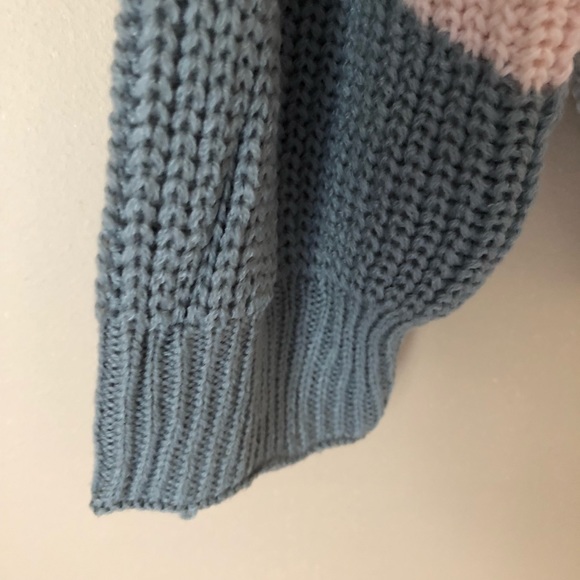 Gray oversized sweater - Picture 8 of 9